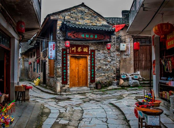 【两会＠你】黑龙江省政协委员刘今：加大力度扶持乡村旅游民宿产业发展